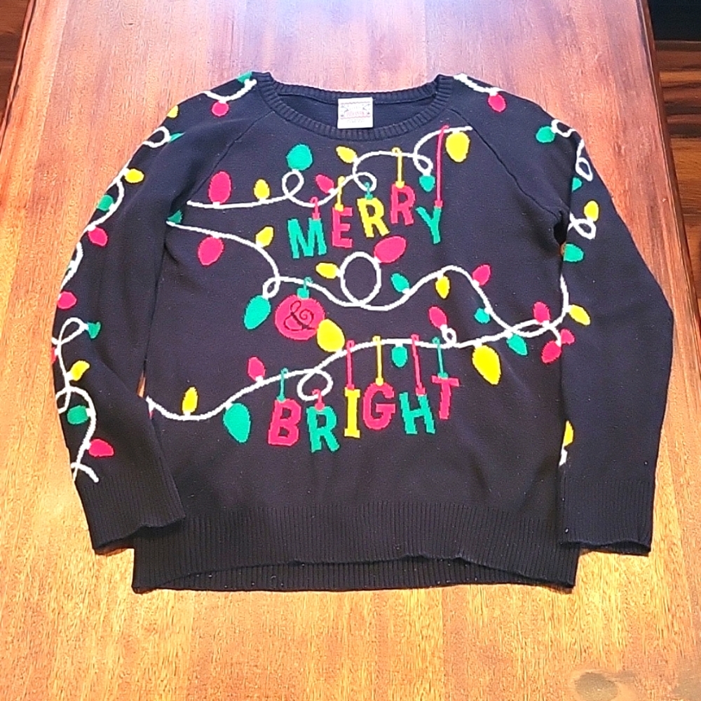 Girls size L- 10/12 Light up Holiday sweater for Christmas.